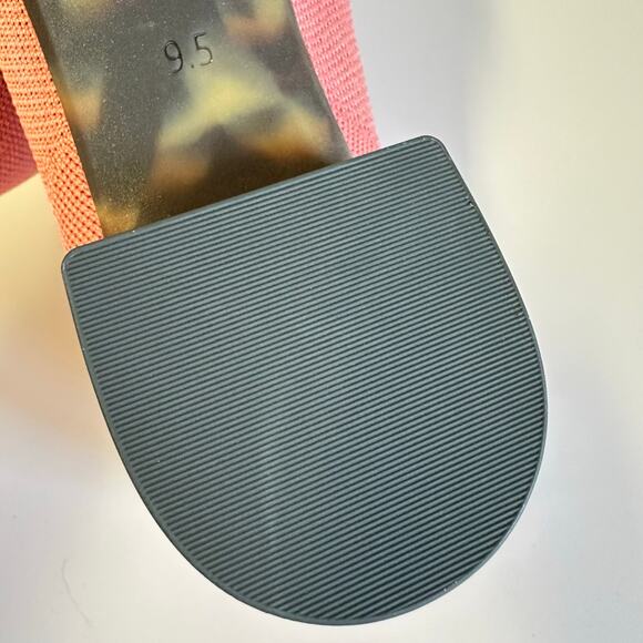 Rothy's the High Point‎ knit low block heel in Tulip/pink Size 9.5 point toe - Picture 13 of 15